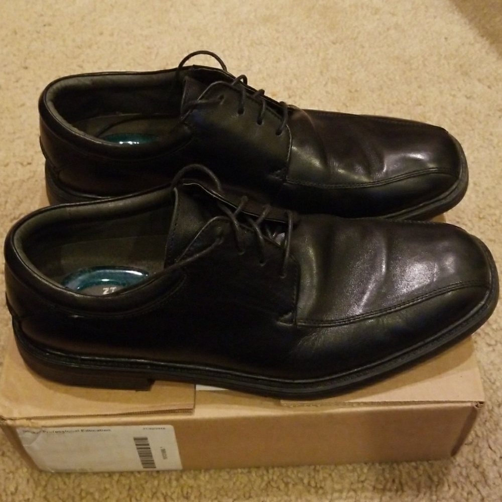 Men's Nunn Bush Black dress shoes